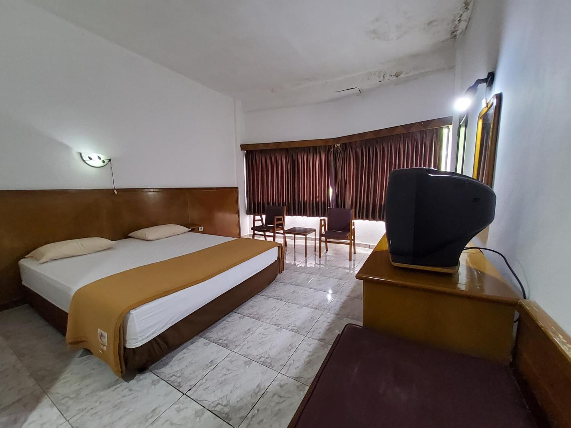 Hotel Kumala Samudra Cikakak Exterior foto