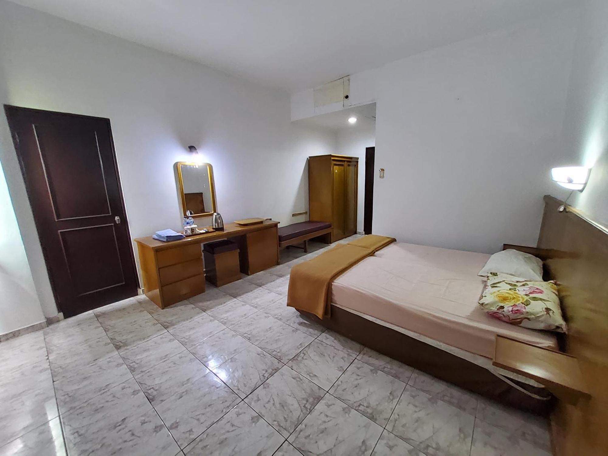 Hotel Kumala Samudra Cikakak Exterior foto